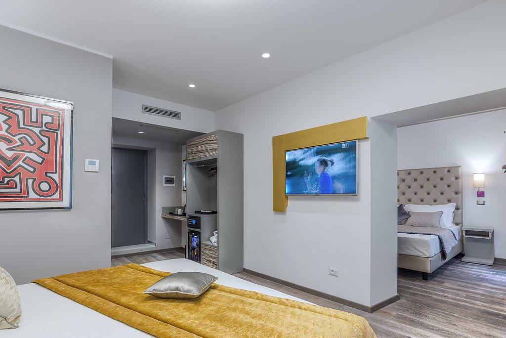Colonna Suite Del Corso Rome Exterior photo