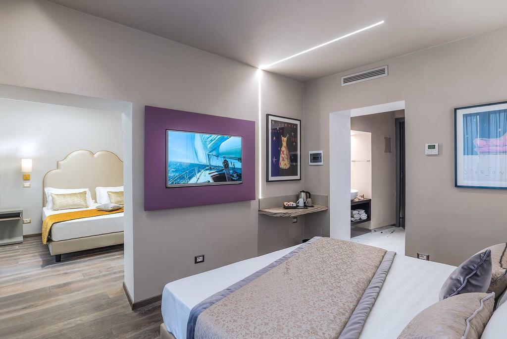 Colonna Suite Del Corso Rome Exterior photo